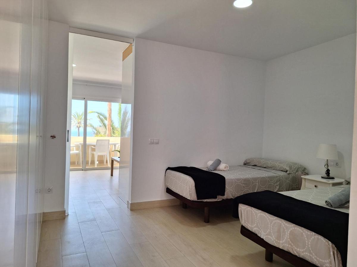White And Quiet! Modern Apartment In San Agustin ซานบาร์โตโลเม ภายนอก รูปภาพ